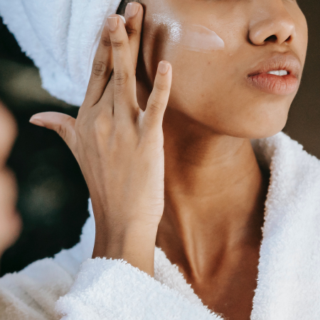 The Ultimate Guide to Achieving Flawless Skin: Mastering Skincare Routines Like a Pro